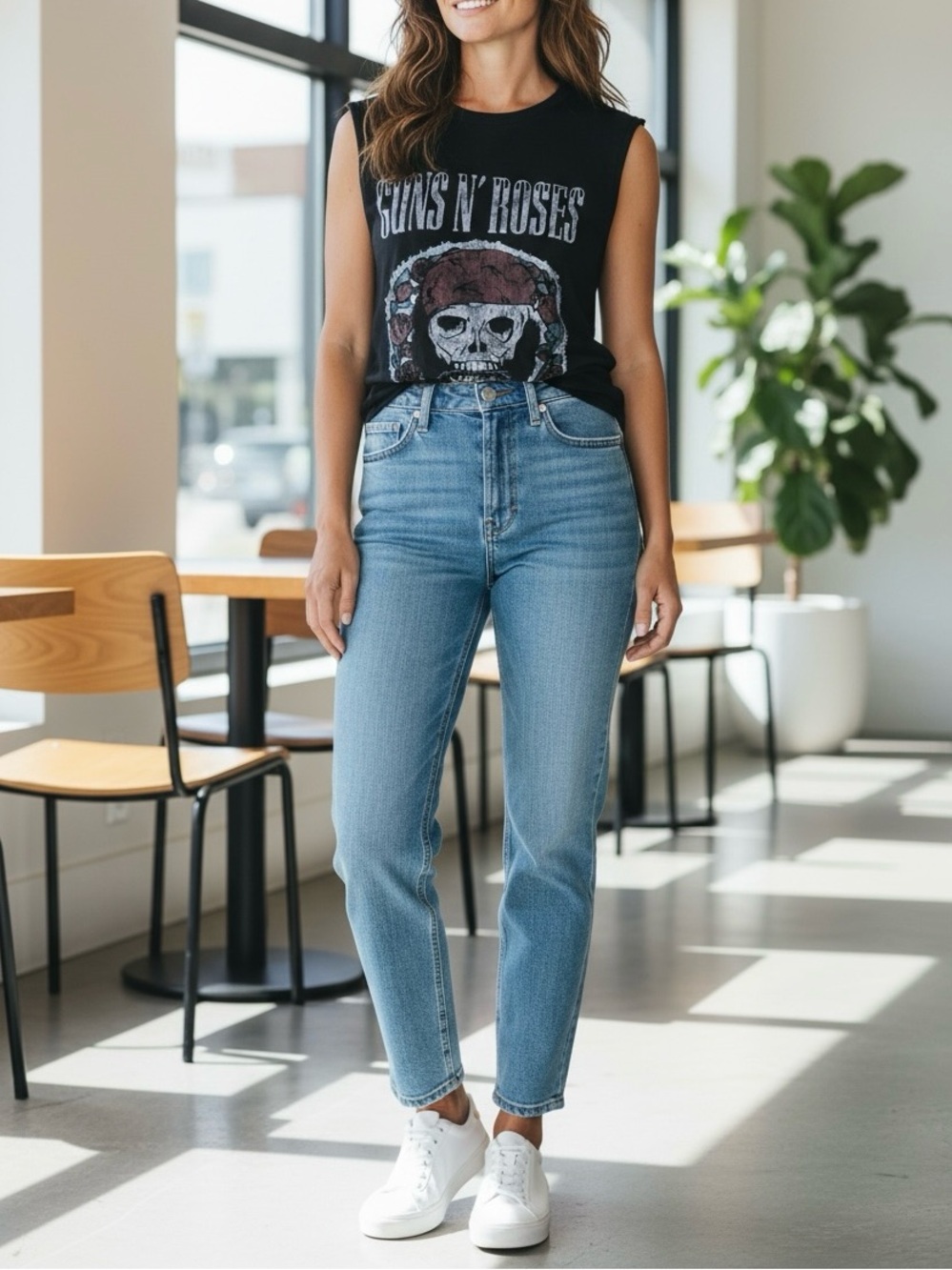Gun’s N’ Roses Black Graphic Tee size MD
